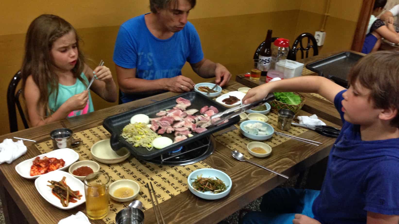 Eten Zuid-Korea bbq op tafel