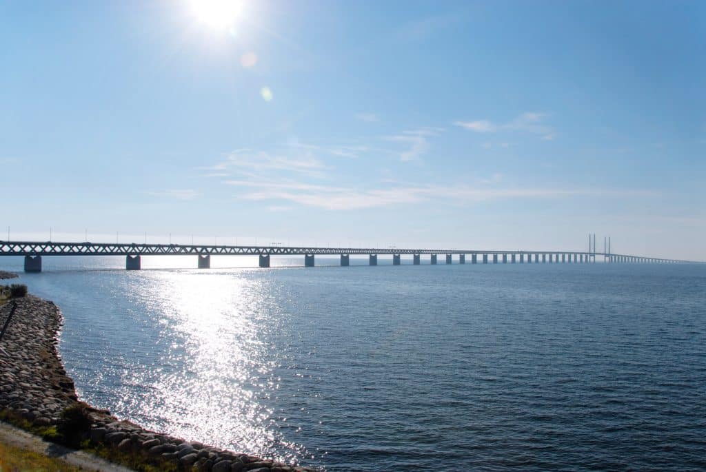 De Oresund-brug naar Målmo.