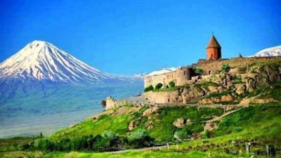 Georgie en armenie -ararat-berg-local-hero-travel