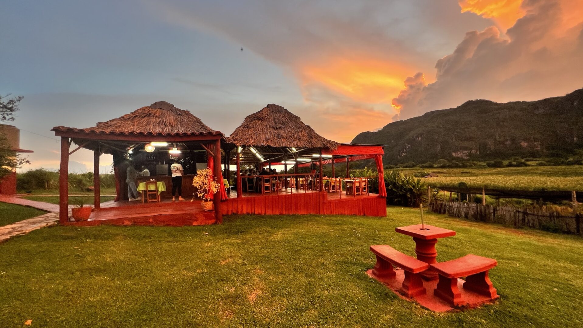 Cuba paladares Vinales